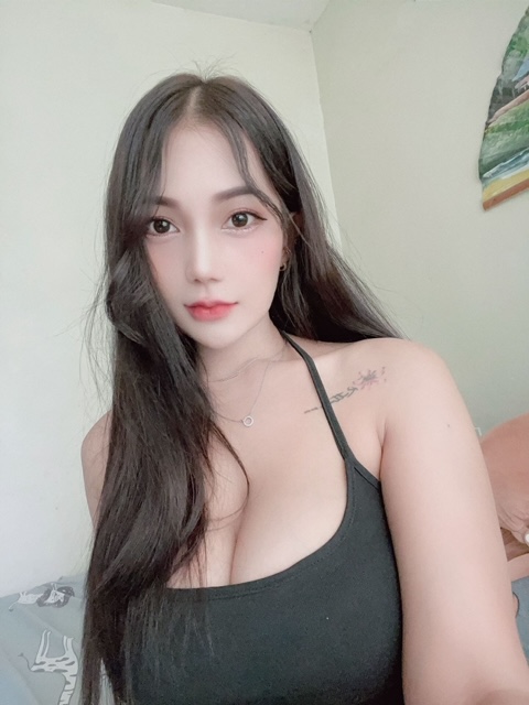 ニニ